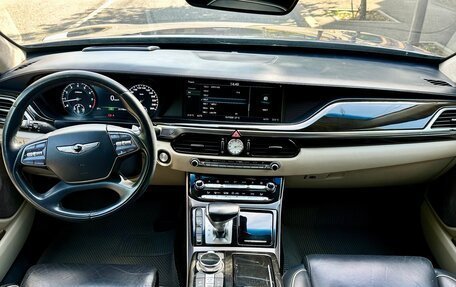Genesis G90 I рестайлинг, 2016 год, 1 990 000 рублей, 17 фотография