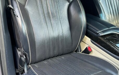 Genesis G90 I рестайлинг, 2016 год, 1 990 000 рублей, 21 фотография