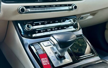 Genesis G90 I рестайлинг, 2016 год, 1 990 000 рублей, 26 фотография