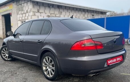 Skoda Superb III рестайлинг, 2010 год, 995 000 рублей, 4 фотография