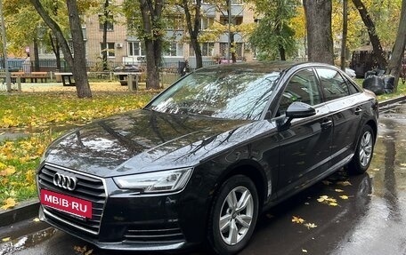 Audi A4, 2019 год, 2 499 999 рублей, 13 фотография