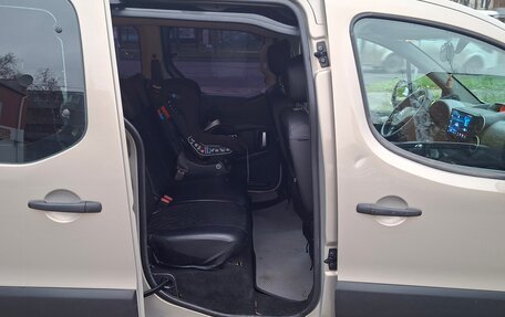Citroen Berlingo II рестайлинг, 2010 год, 600 000 рублей, 12 фотография