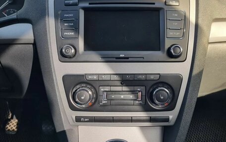 Skoda Octavia, 2010 год, 580 000 рублей, 10 фотография