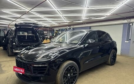 Porsche Macan I рестайлинг, 2016 год, 4 200 000 рублей, 2 фотография