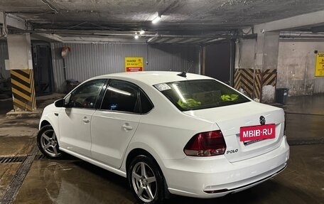 Volkswagen Polo VI (EU Market), 2018 год, 680 000 рублей, 3 фотография