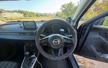 Mazda 2 III, 2021 год, 1 000 000 рублей, 3 фотография