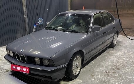 BMW 5 серия, 1990 год, 300 000 рублей, 9 фотография