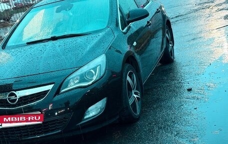 Opel Astra J, 2010 год, 650 000 рублей, 4 фотография