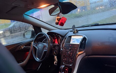 Opel Astra J, 2010 год, 650 000 рублей, 12 фотография