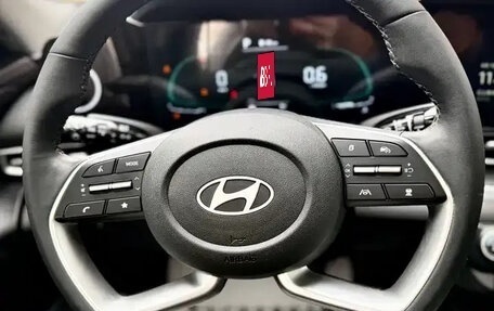 Hyundai Elantra, 2022 год, 1 250 001 рублей, 11 фотография