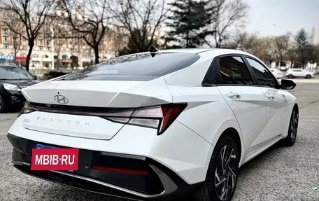 Hyundai Elantra, 2022 год, 1 250 001 рублей, 5 фотография