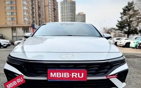 Hyundai Elantra, 2022 год, 1 250 001 рублей, 8 фотография
