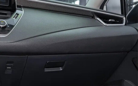Toyota Corolla, 2023 год, 1 770 000 рублей, 17 фотография