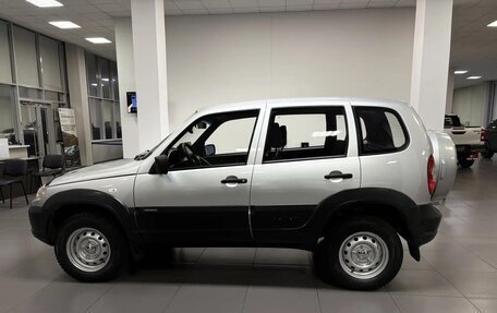 Chevrolet Niva I рестайлинг, 2011 год, 665 000 рублей, 2 фотография