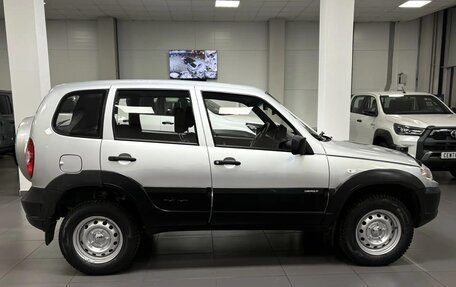 Chevrolet Niva I рестайлинг, 2011 год, 665 000 рублей, 6 фотография