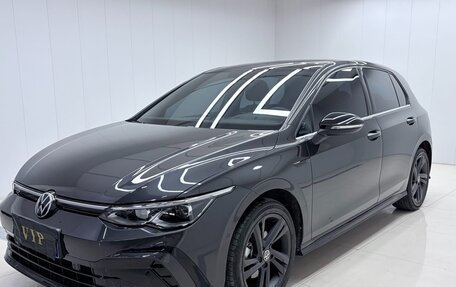 Volkswagen Golf VIII, 2022 год, 2 176 000 рублей, 1 фотография