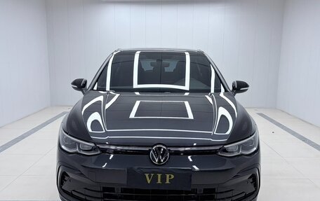 Volkswagen Golf VIII, 2022 год, 2 176 000 рублей, 2 фотография