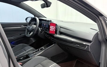Volkswagen Golf VIII, 2022 год, 2 176 000 рублей, 21 фотография
