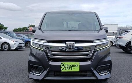 Honda Stepwgn IV, 2019 год, 1 760 000 рублей, 2 фотография