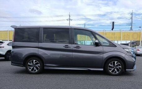 Honda Stepwgn IV, 2019 год, 1 760 000 рублей, 4 фотография