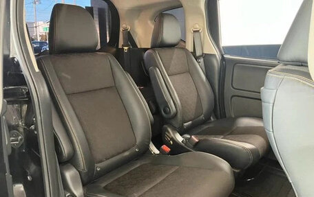 Honda Freed II, 2023 год, 1 200 000 рублей, 16 фотография
