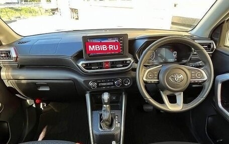 Toyota Raize I, 2020 год, 1 340 000 рублей, 9 фотография