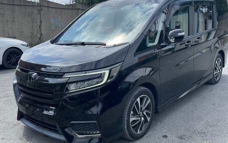Honda Stepwgn IV, 2021 год, 2 525 000 рублей, 4 фотография