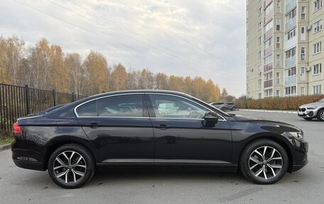 Volkswagen Passat B8 рестайлинг, 2021 год, 2 380 000 рублей, 3 фотография