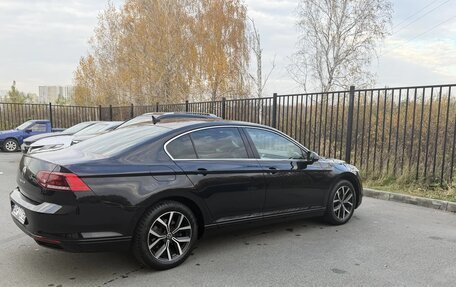 Volkswagen Passat B8 рестайлинг, 2021 год, 2 380 000 рублей, 6 фотография