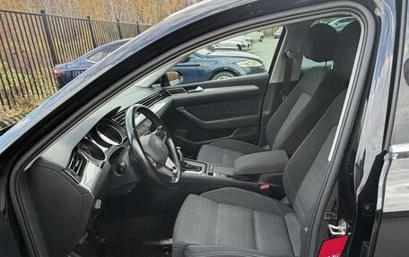 Volkswagen Passat B8 рестайлинг, 2021 год, 2 380 000 рублей, 9 фотография