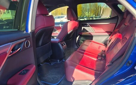 Lexus RX IV рестайлинг, 2017 год, 3 800 000 рублей, 4 фотография
