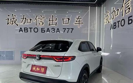Honda Vezel, 2023 год, 1 830 000 рублей, 5 фотография