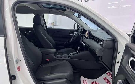 Honda Vezel, 2023 год, 1 830 000 рублей, 10 фотография