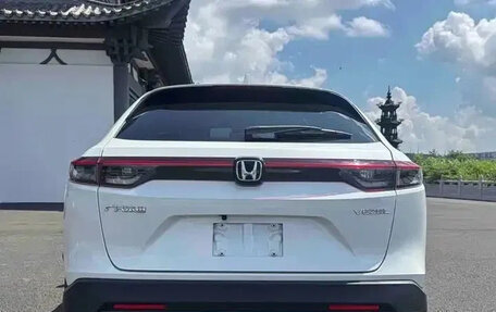 Honda Vezel, 2022 год, 1 375 001 рублей, 3 фотография