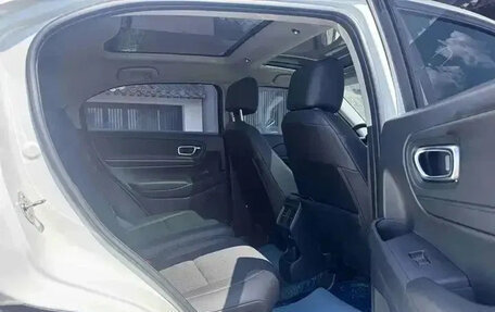 Honda Vezel, 2022 год, 1 375 001 рублей, 12 фотография
