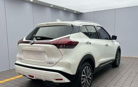 Nissan Kicks I, 2022 год, 1 580 000 рублей, 4 фотография