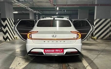 Hyundai Sonata VIII, 2021 год, 2 100 000 рублей, 14 фотография