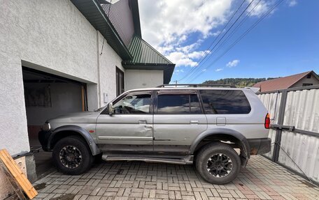 Mitsubishi Pajero Sport II рестайлинг, 2001 год, 450 000 рублей, 2 фотография