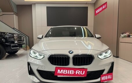 BMW 1 серия, 2023 год, 1 510 000 рублей, 2 фотография