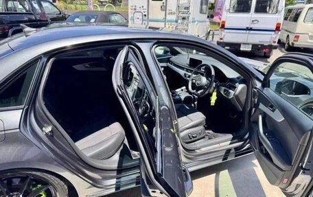 Audi A4, 2017 год, 1 450 007 рублей, 14 фотография