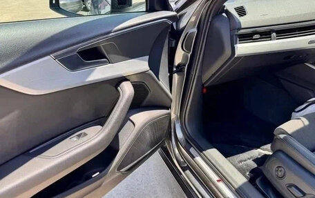Audi A4, 2017 год, 1 450 007 рублей, 24 фотография