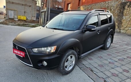 Mitsubishi Outlander III рестайлинг 3, 2011 год, 1 299 000 рублей, 4 фотография