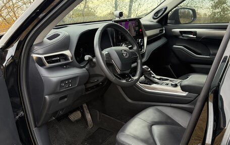 Toyota Highlander, 2024 год, 4 910 000 рублей, 8 фотография