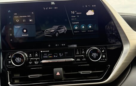 Toyota Highlander, 2024 год, 4 910 000 рублей, 16 фотография