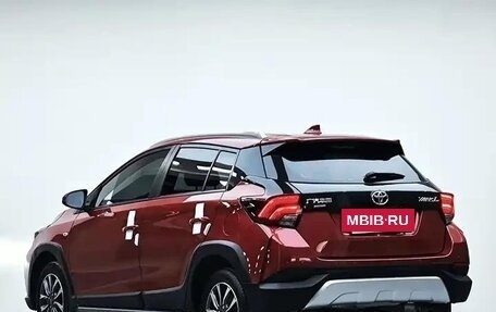 Toyota Yaris XP150 рестайлинг, 2022 год, 1 300 000 рублей, 3 фотография