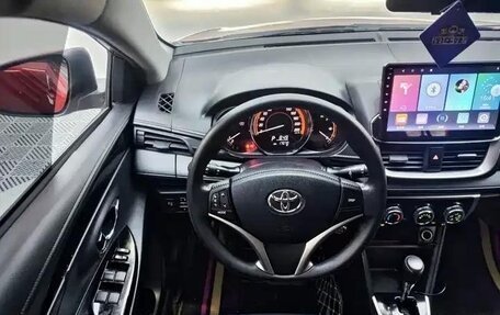 Toyota Yaris XP150 рестайлинг, 2022 год, 1 300 000 рублей, 8 фотография
