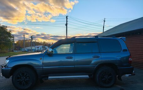Toyota Land Cruiser 100 рестайлинг 2, 2004 год, 2 100 000 рублей, 4 фотография