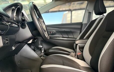 Toyota Yaris XP150 рестайлинг, 2023 год, 1 290 000 рублей, 7 фотография