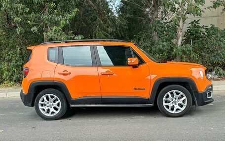 Jeep Renegade I рестайлинг, 2018 год, 1 039 000 рублей, 7 фотография