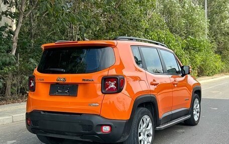 Jeep Renegade I рестайлинг, 2018 год, 1 039 000 рублей, 6 фотография